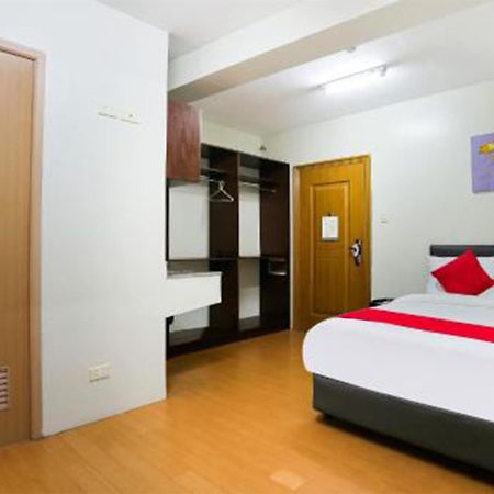 Anglo Residences Manila Кесон-Сити Экстерьер фото